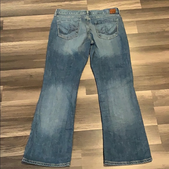 X2 Size 8 Medium Wash Boot Cut Jeans - Picture 3 of 10